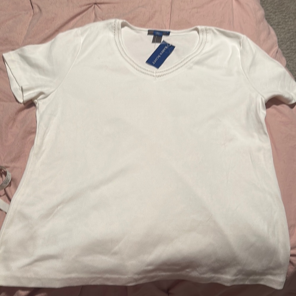 NWT Karen Scott shirt